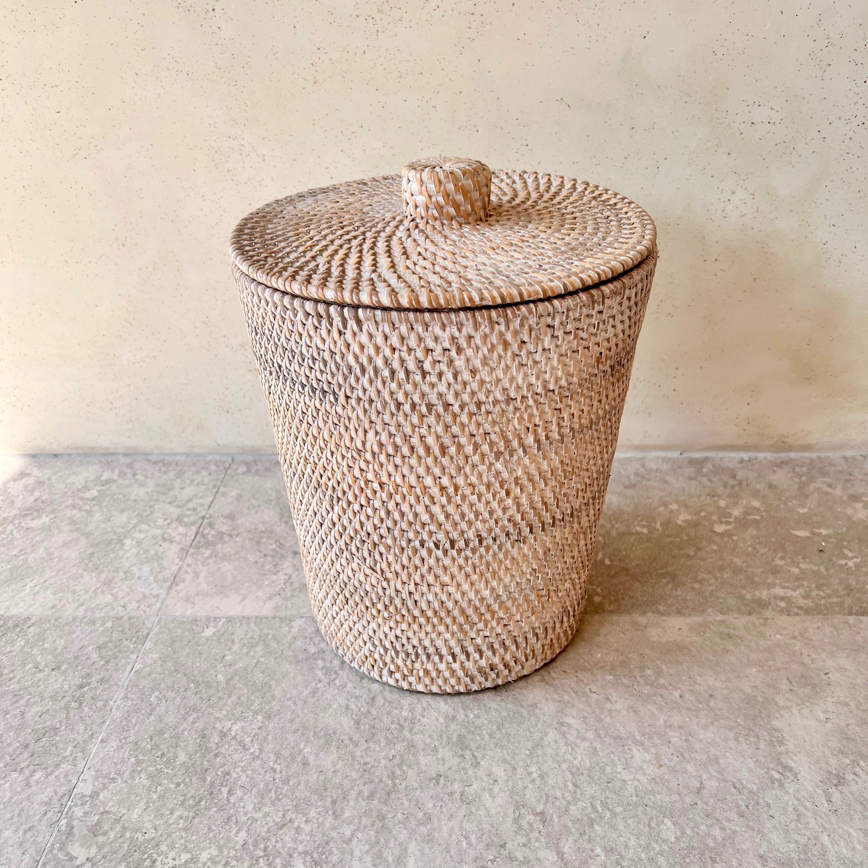 Liem Rattan-Korb – Handgefertigt, Rund, in verschiedenen Farben, mit/ohne Deckel